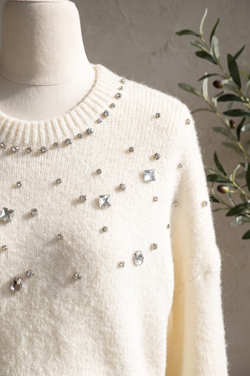 Off-White Fuzzy Knit Relaxed Drop-Shoulder Sweater off-white fuzzy knit sweater - product view 7