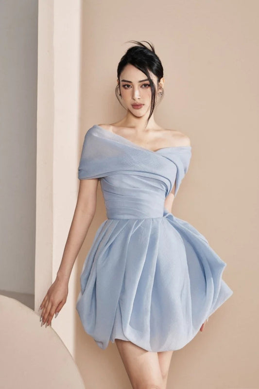 BLUE STRAPLESS SOLID WRINKLED COTTON MINI DRESS