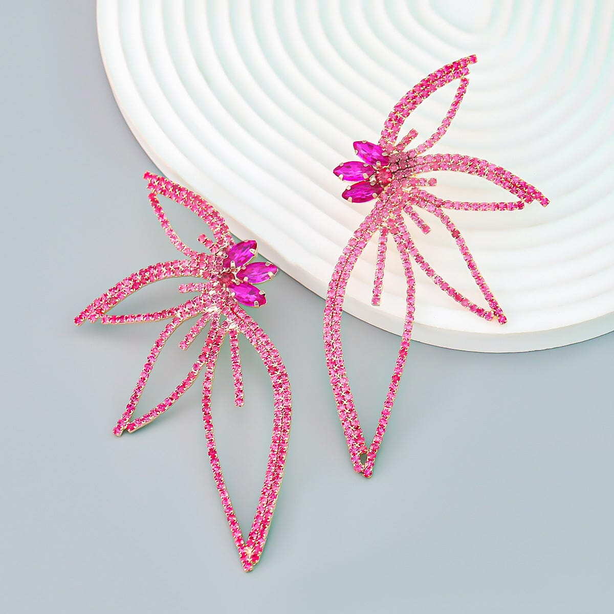 CRYSTAL FLOWER EARRINGS IN PINK Earrings styleofcb