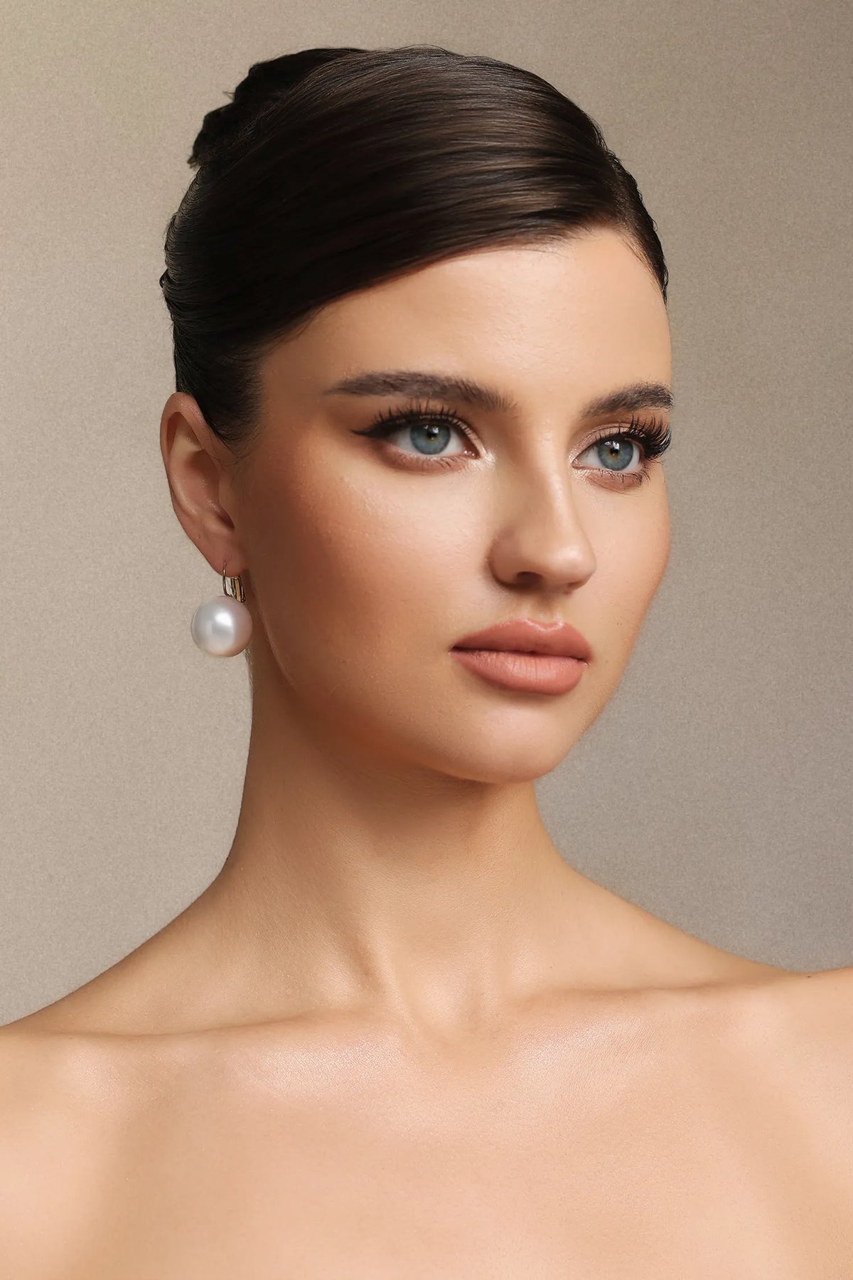 Kori Pearl Pendant Earrings Accessories - product view 3