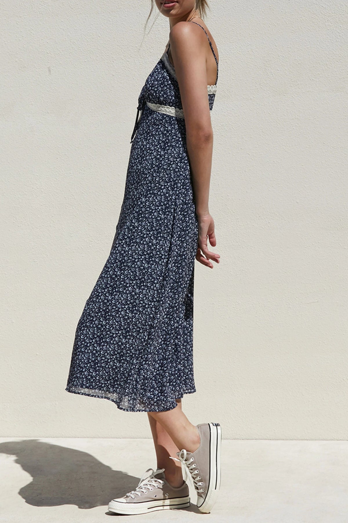 v-neckline Floral Lace Trim Midi Dress in Navy