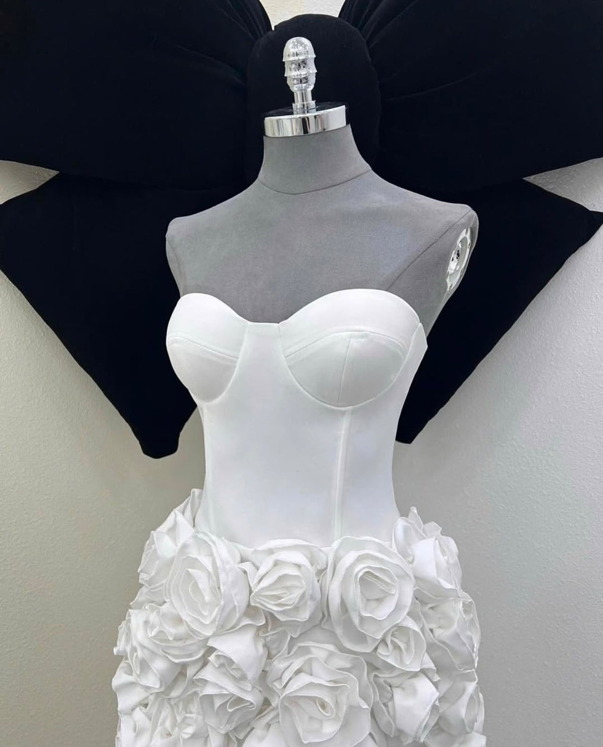 lily Flower Mini Dress In White