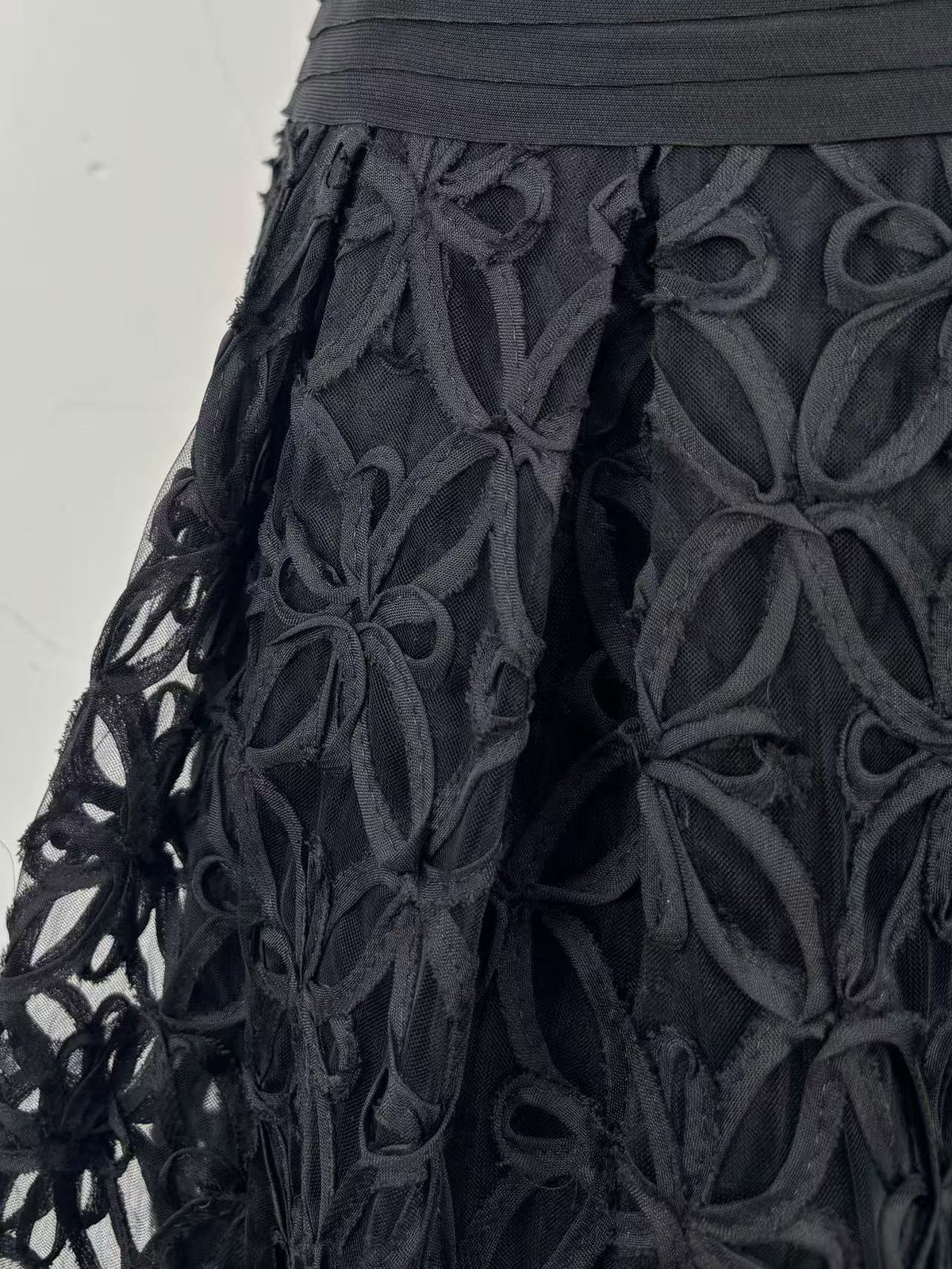 Black Spaghetti Strap Pleated Bodice Floral Cutout Lace Midi Dress