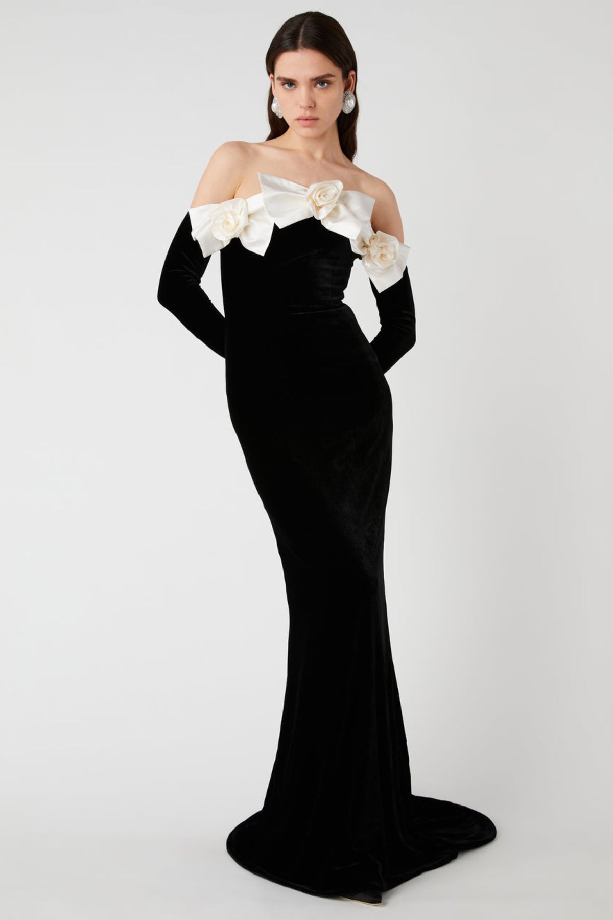 Floral long sleeve maxi dress in black