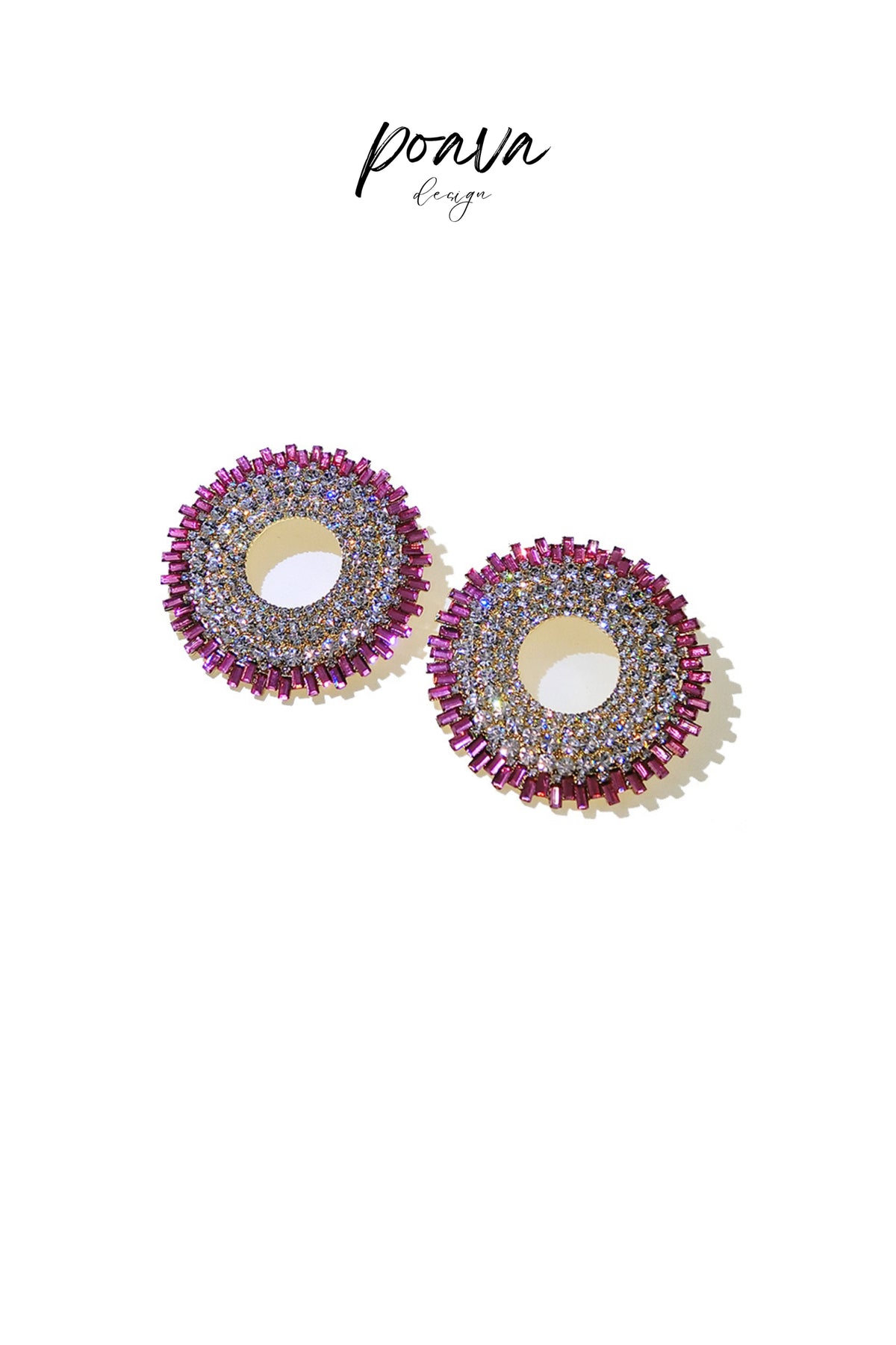 Circle crystal-embellished earring