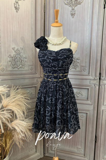 Flower midi dress in black