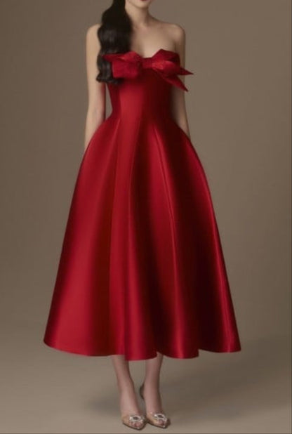 RED FLARED SEMI-HEART NECK TAFFETA MIDI DRESS