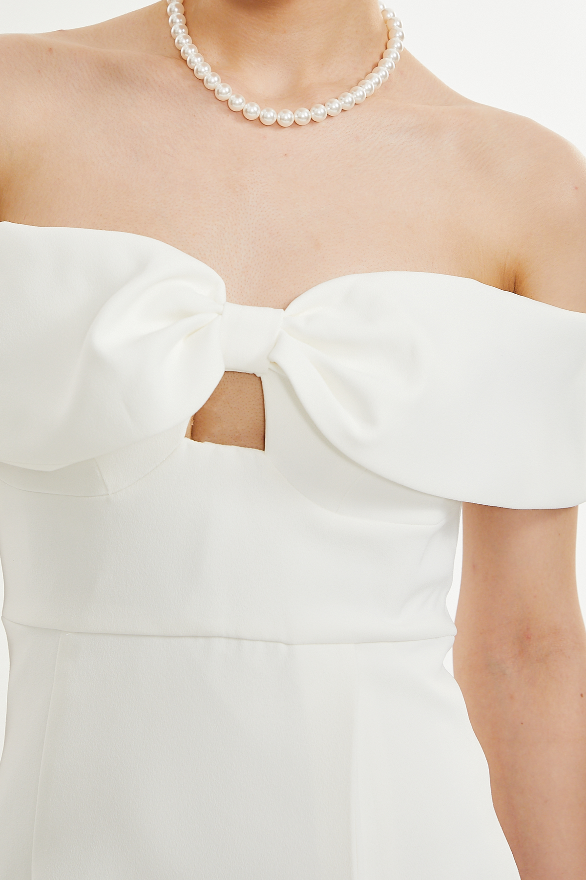Victoire bow-detail off-shoulder dress