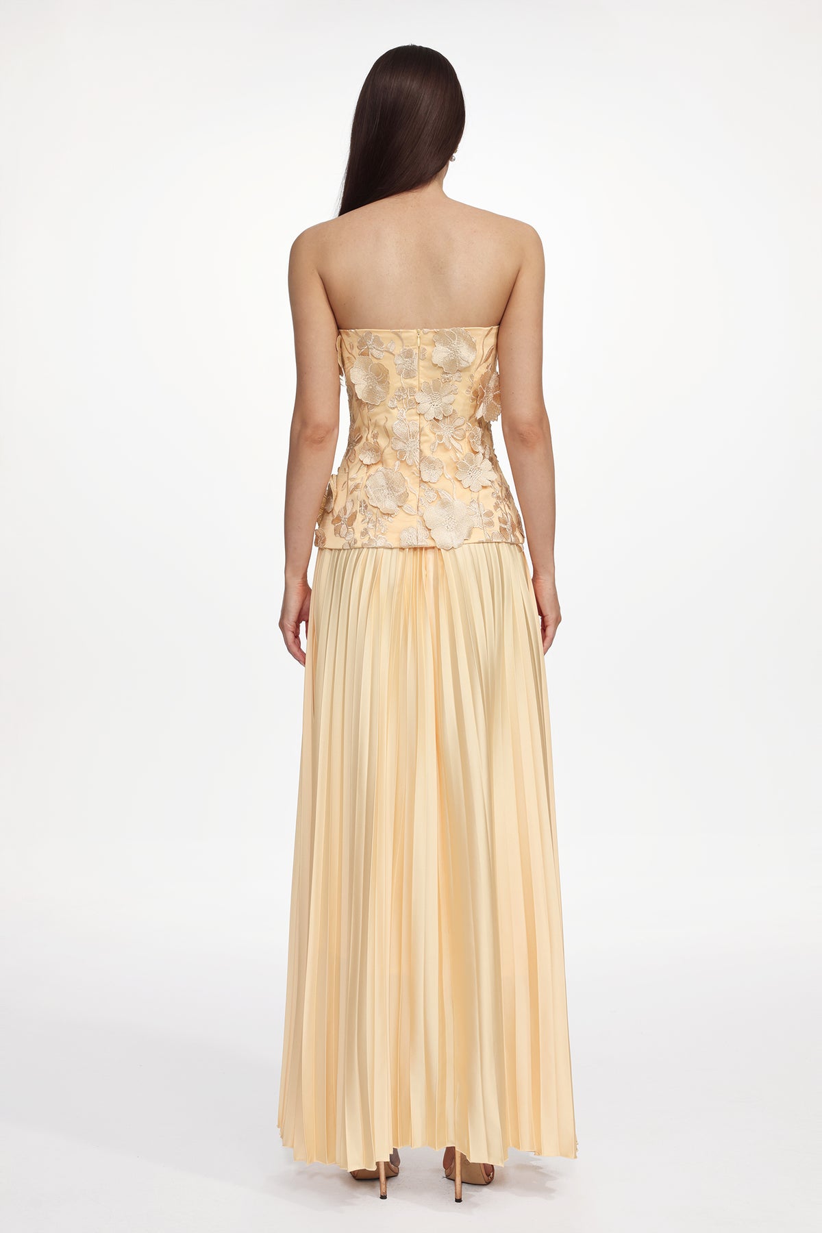 Shardae Romantic Tailored Strapless Pleated Floral Maxi Dress