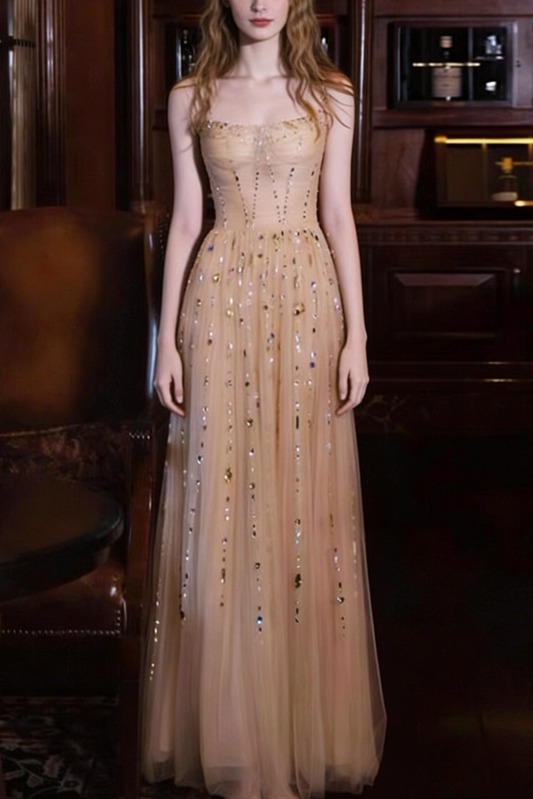 Nicola's elegant backless halter maxi dress - Champagne