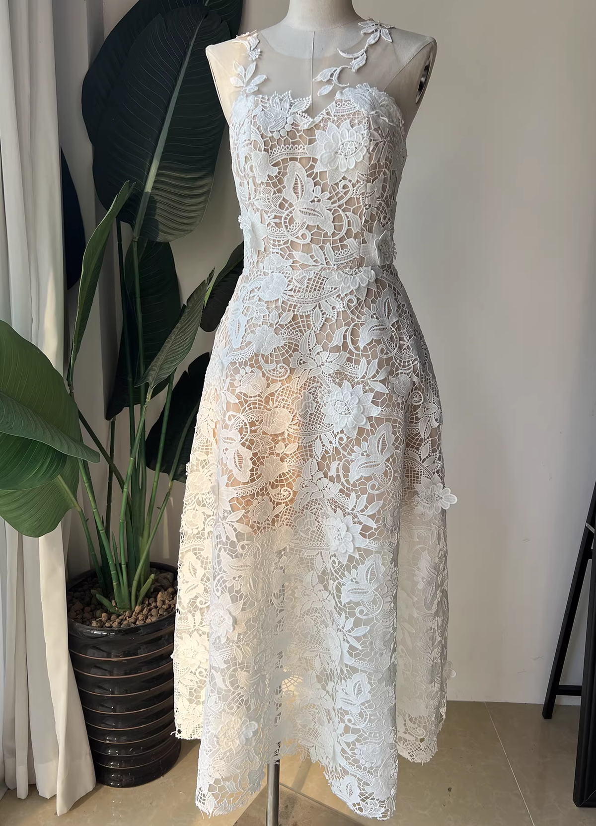 erica floral lace midi dress in white