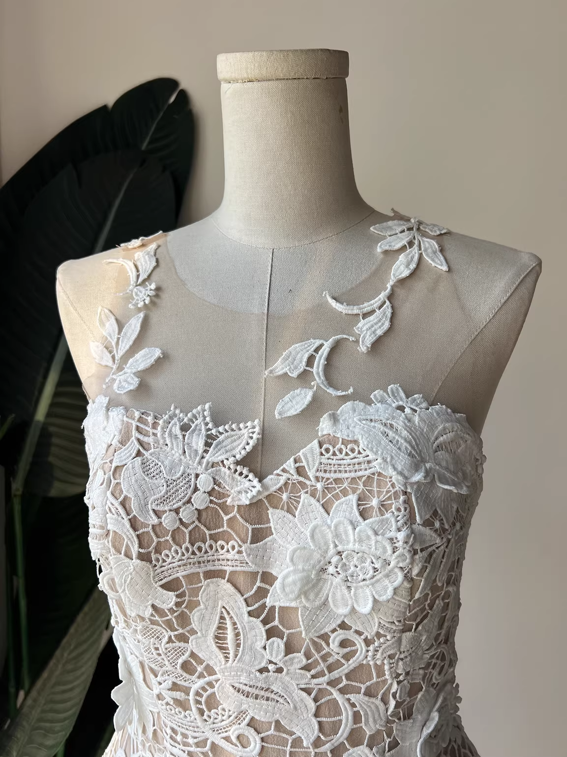 erica floral lace midi dress in white