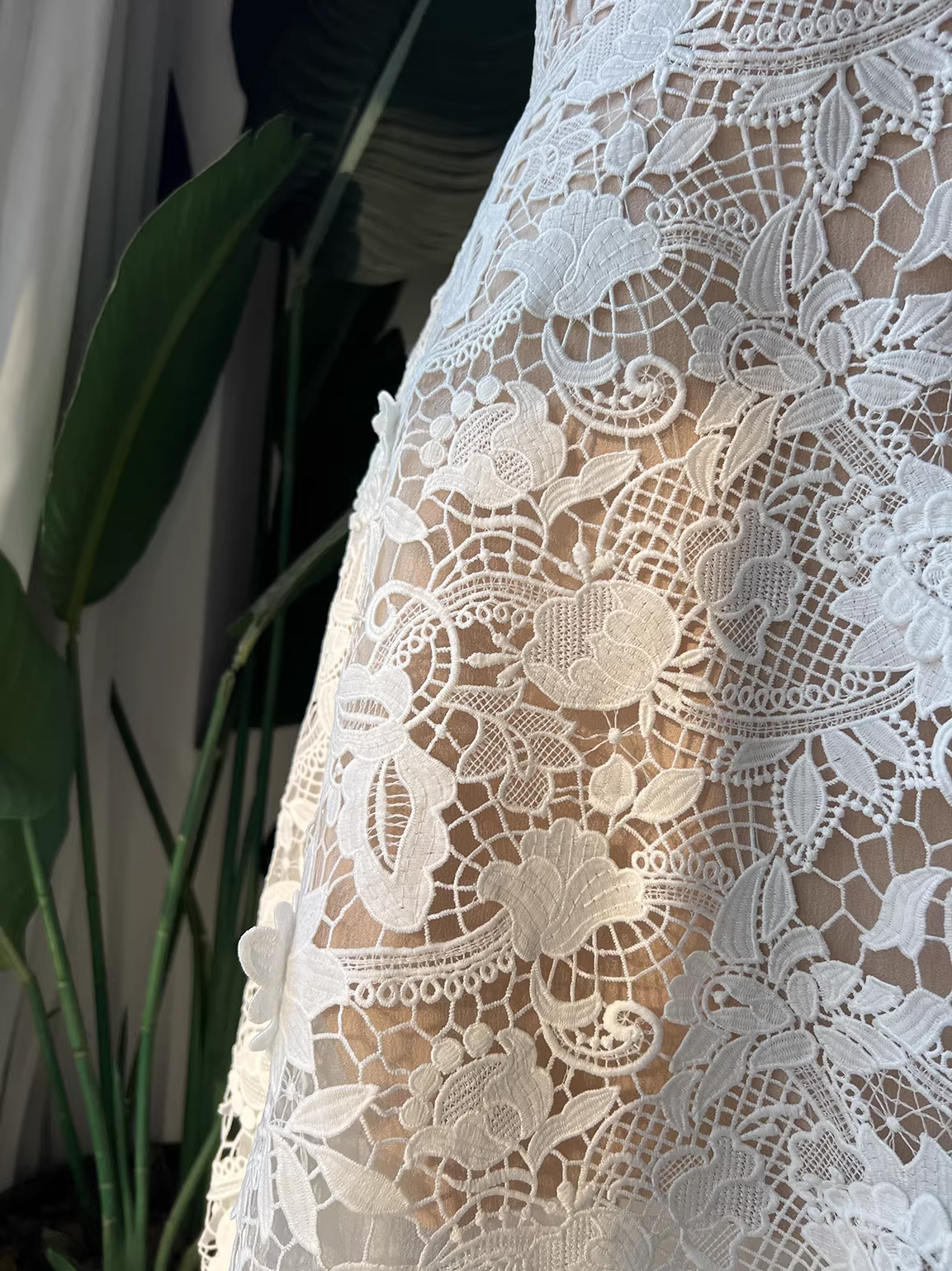 erica floral lace midi dress in white