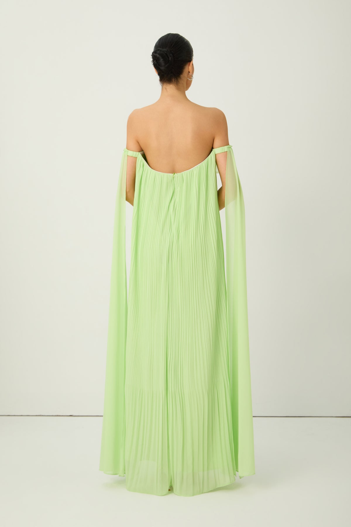 Light Green 3D Organza Flower Off Shoulder Pleated Chiffon Floor-Length Evening Gown