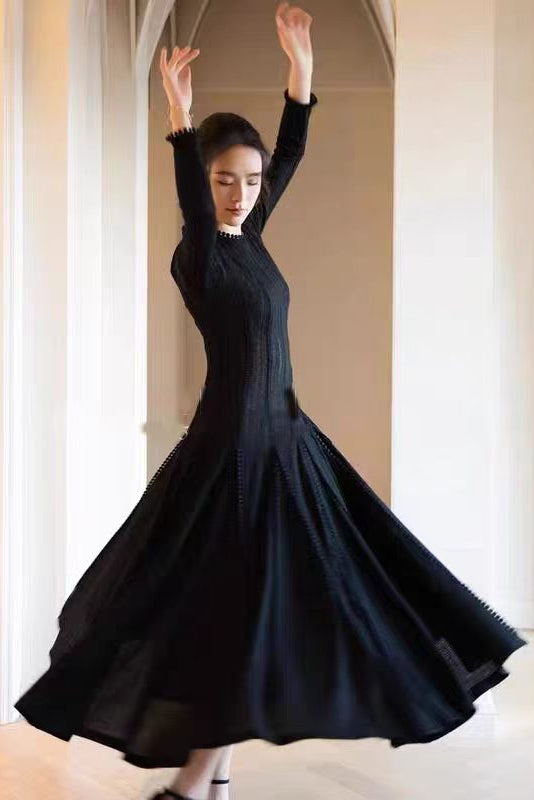 sleeveless lace crochet maxi dress in black