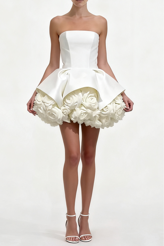 SALLY STRAPLESS FLOWER MINI DRESS IN WHITE