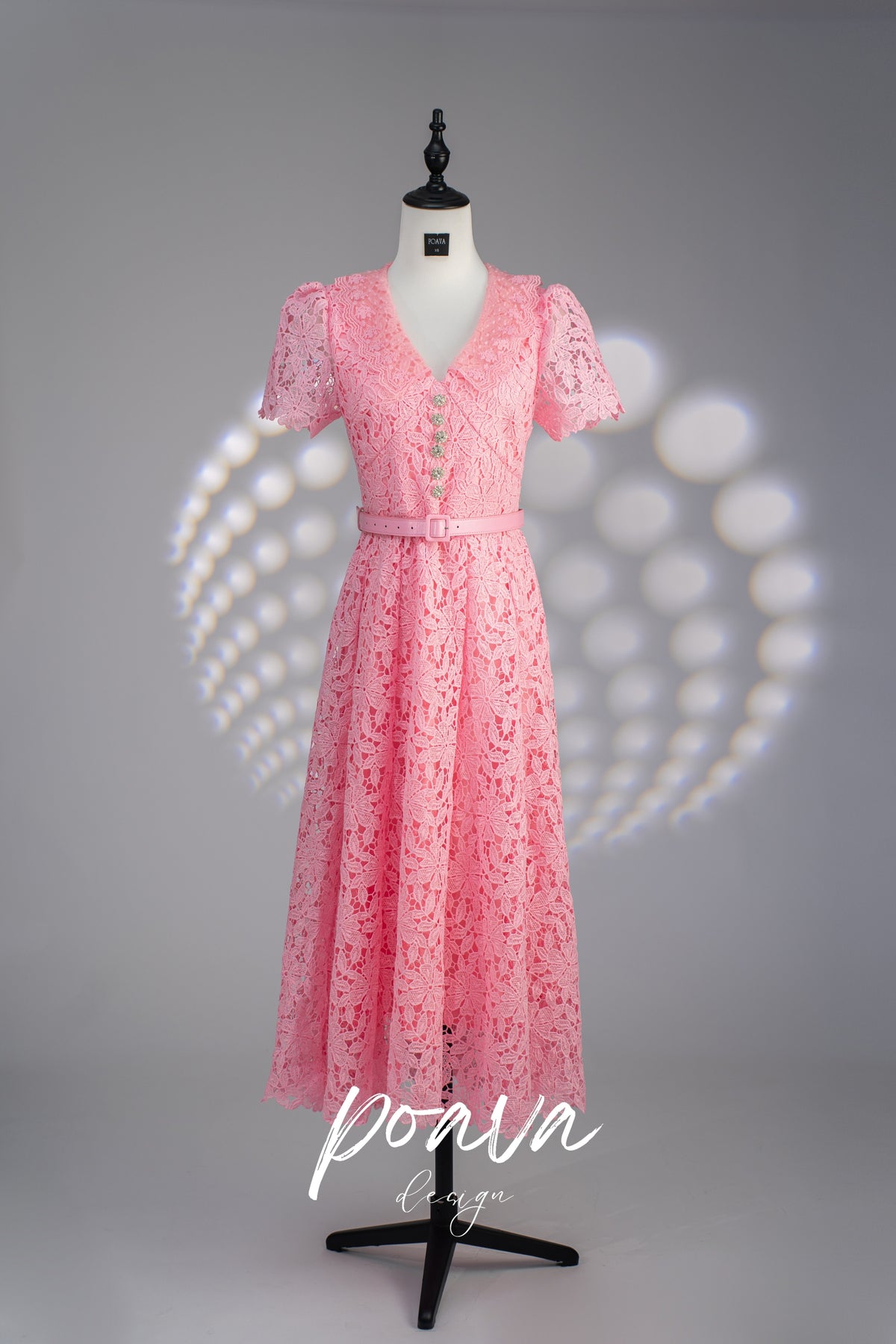 Lace floral midi dress in pink