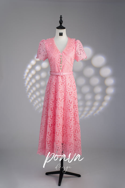Lace floral midi dress in pink