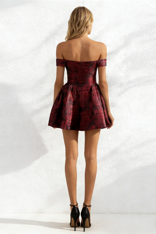 Jacquard slim waist strapless puffy mini dress in wine red