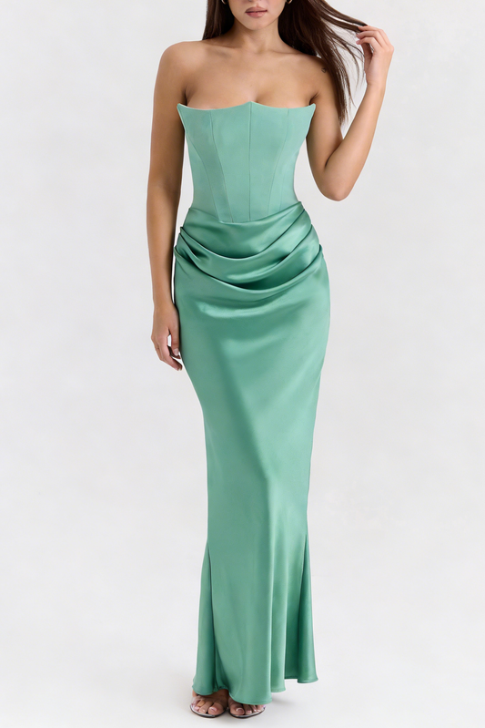 Hillary Clinton's strapless bodycon dress-green