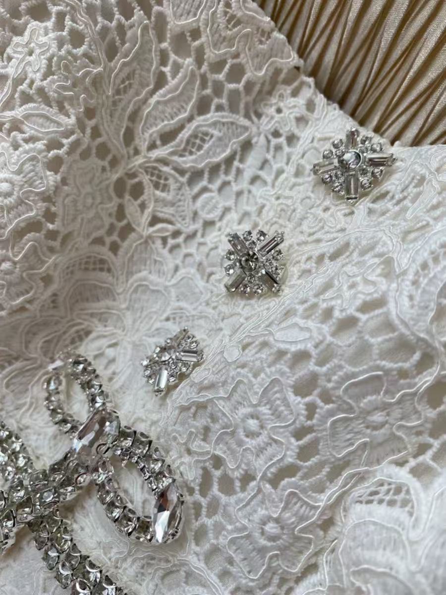 Diamond embellished lace mermaid midi dress