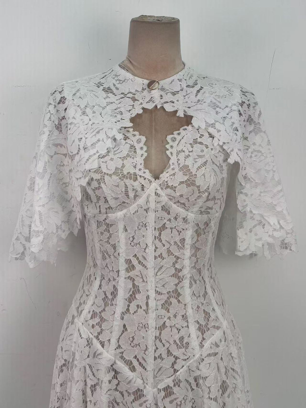 White Floral Lace A-Line Midi Dress with Keyhole Neckline