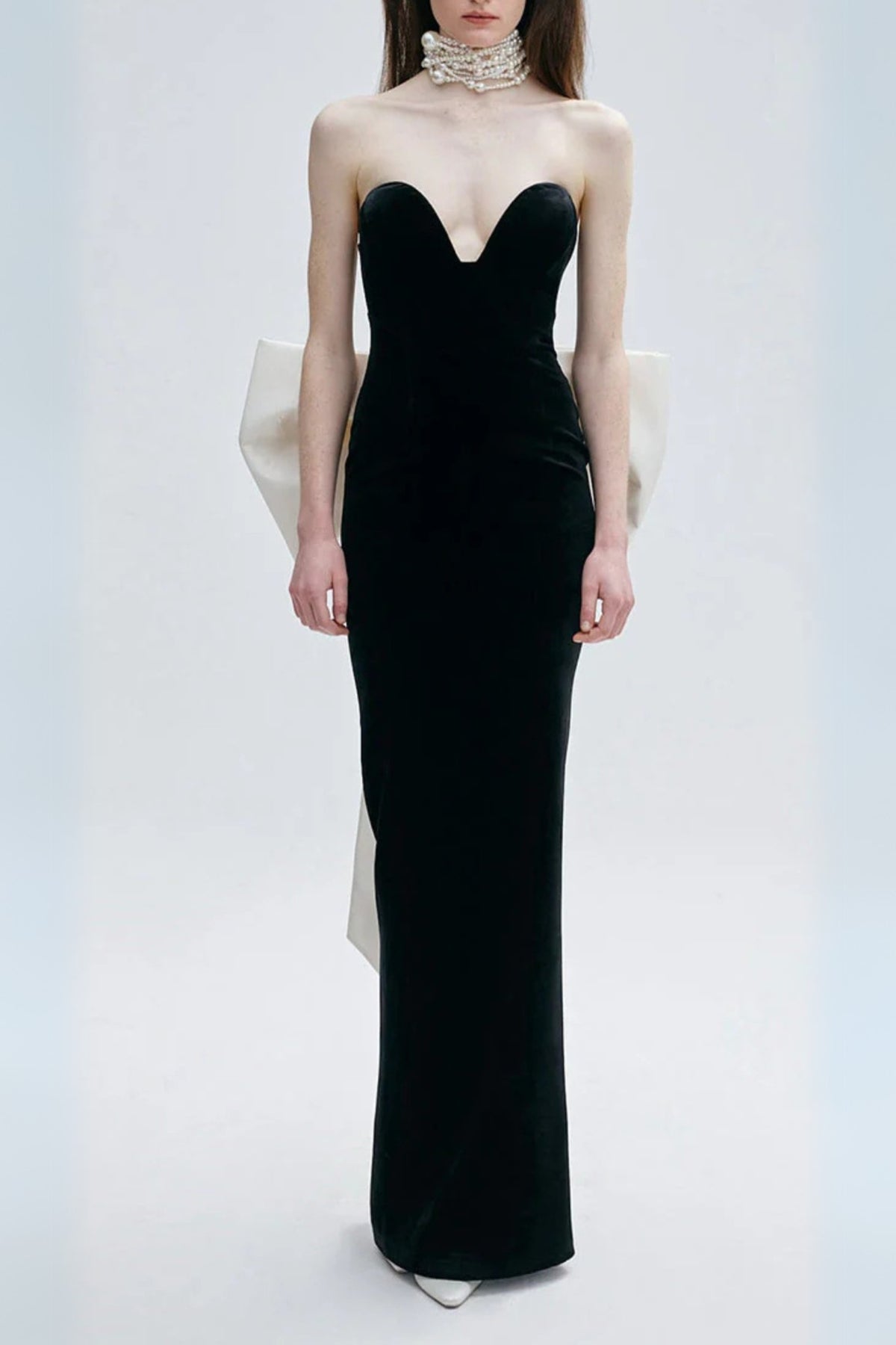 hermosa silk strapless bow gown in black