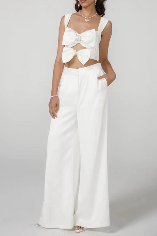 BOW-EMBELLISHED TWO-PIECE SUIT IN WHITE