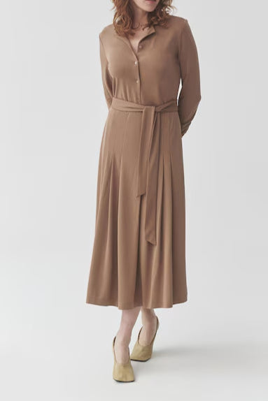 Drawstring waist midi dress in brown