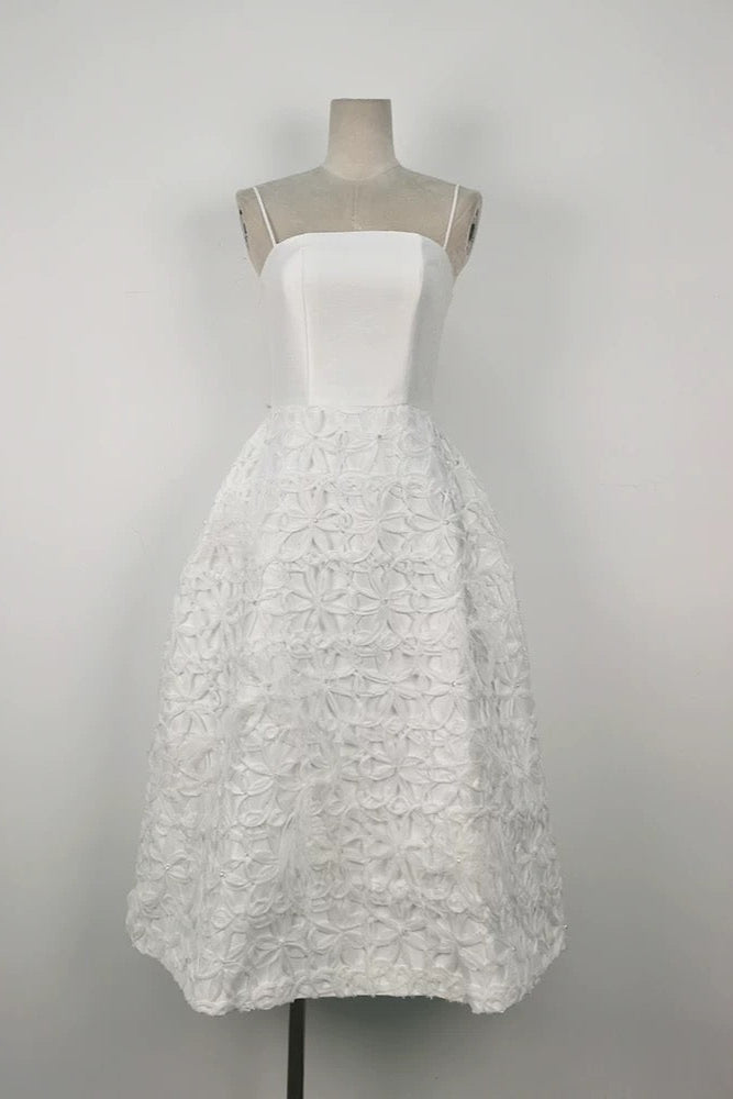 WHITE FLORAL EMBELLISHED STRAPLESS MIDI DRESS