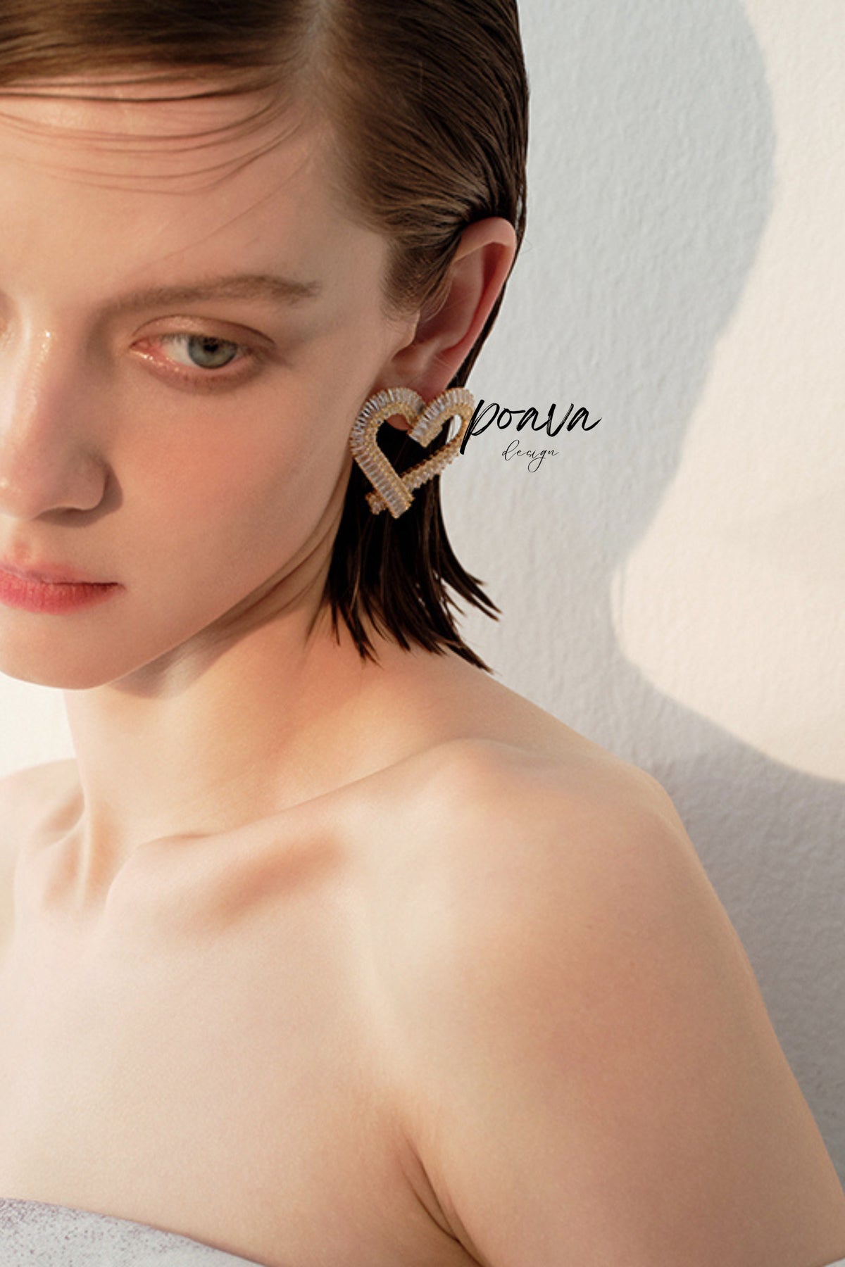 Glod Crystal-Embellished Earrings