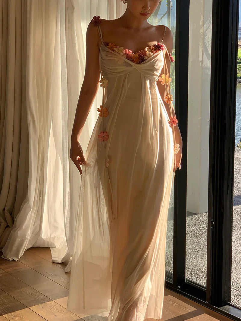 Farah flower maxi Dress in ivory
