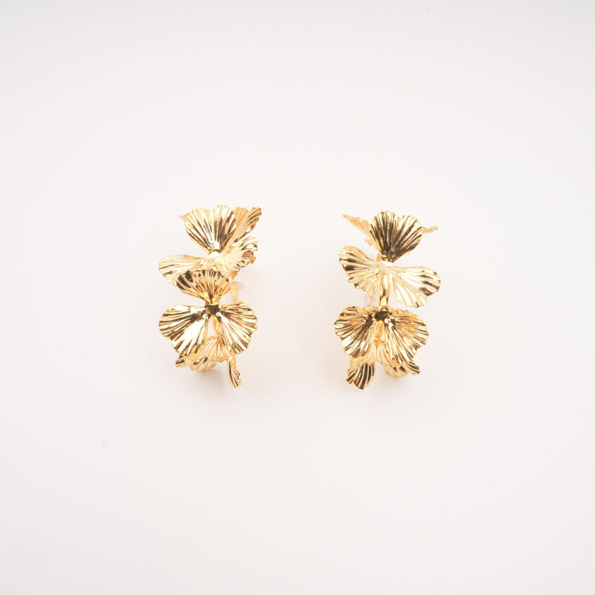 Lola faux-flower gold earrings