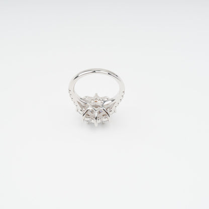 Émilie Sterling Silver Flower Shaped Zircon Gemstone Ring