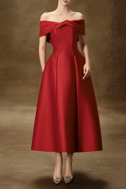 HEBE STRAPLESS MIDI DRESS IN RED