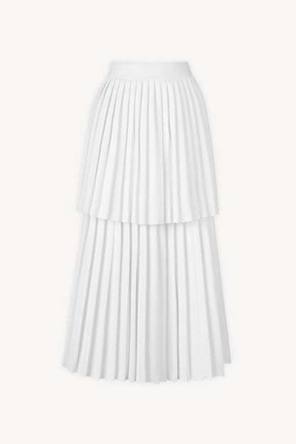 Sleeveless pleated layer skirt suit in white