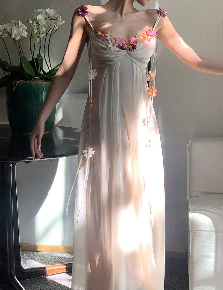 Farah flower maxi Dress in ivory