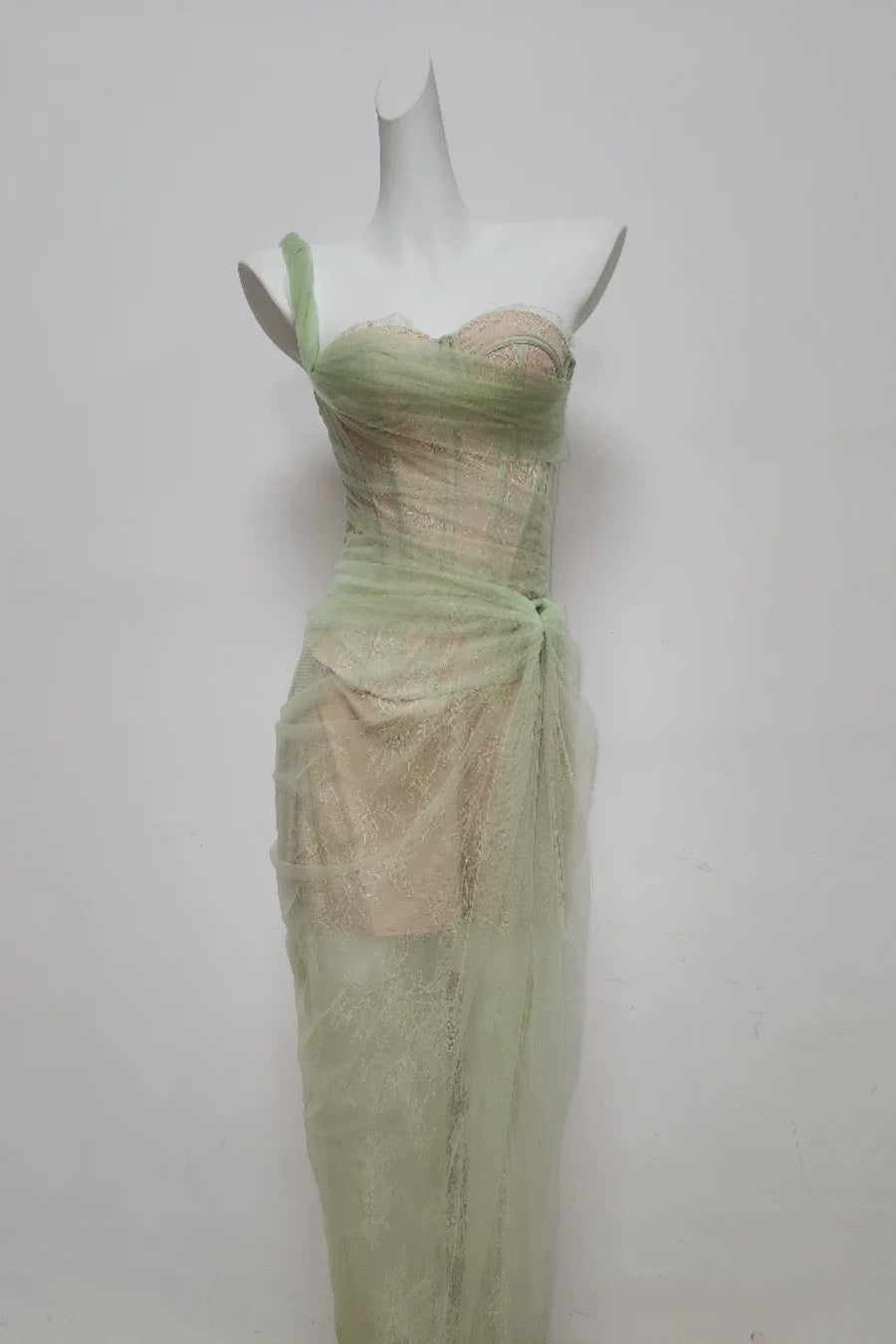 mandy one-shoulder lace tulle maxi dress in mint