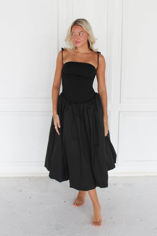 lottie puffball midi dress in black