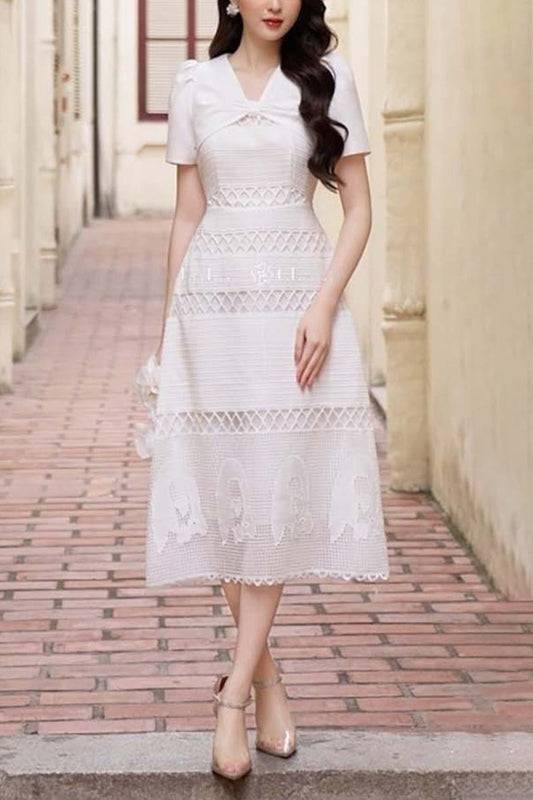 white lace dress 