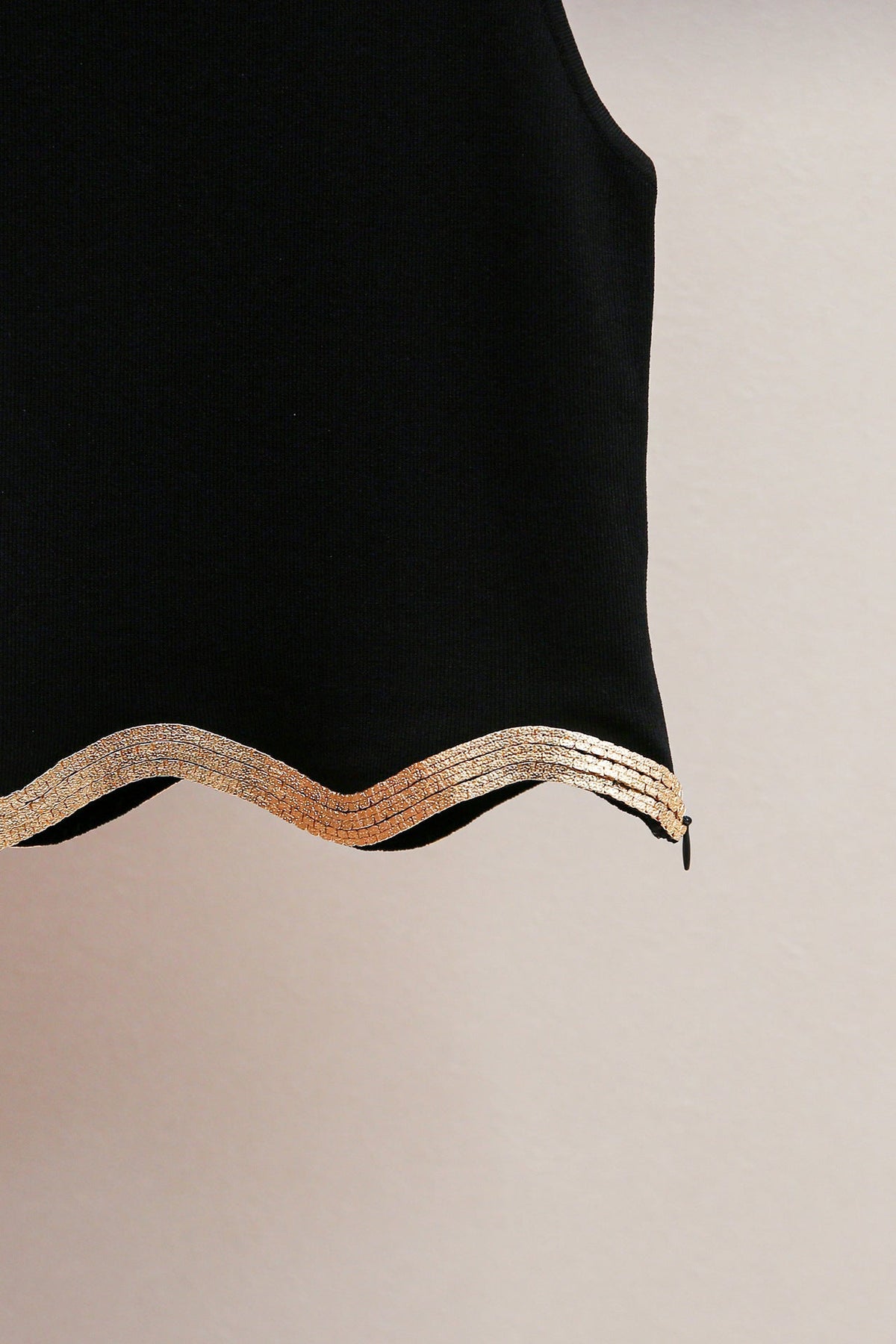 black Cropped Jumper with Chain Detail