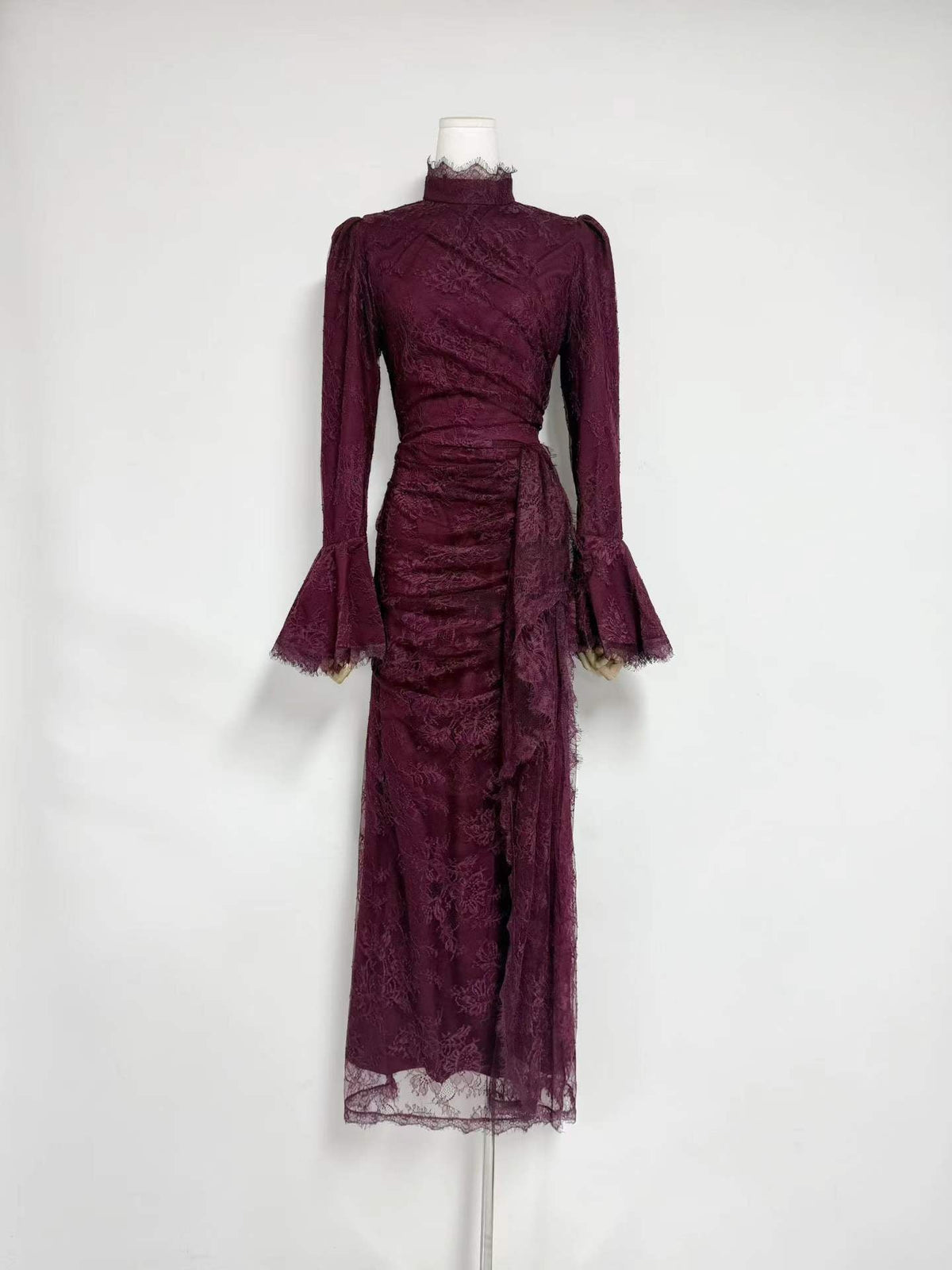 victoria Long lantern sleevelace-trim maxi dress - burgundy