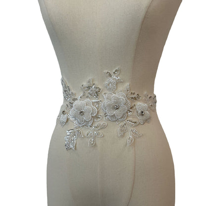New off-white haute couture three-dimensional mesh rose bead appliqué wedding dress headdress tulle embroidery piece appliqué