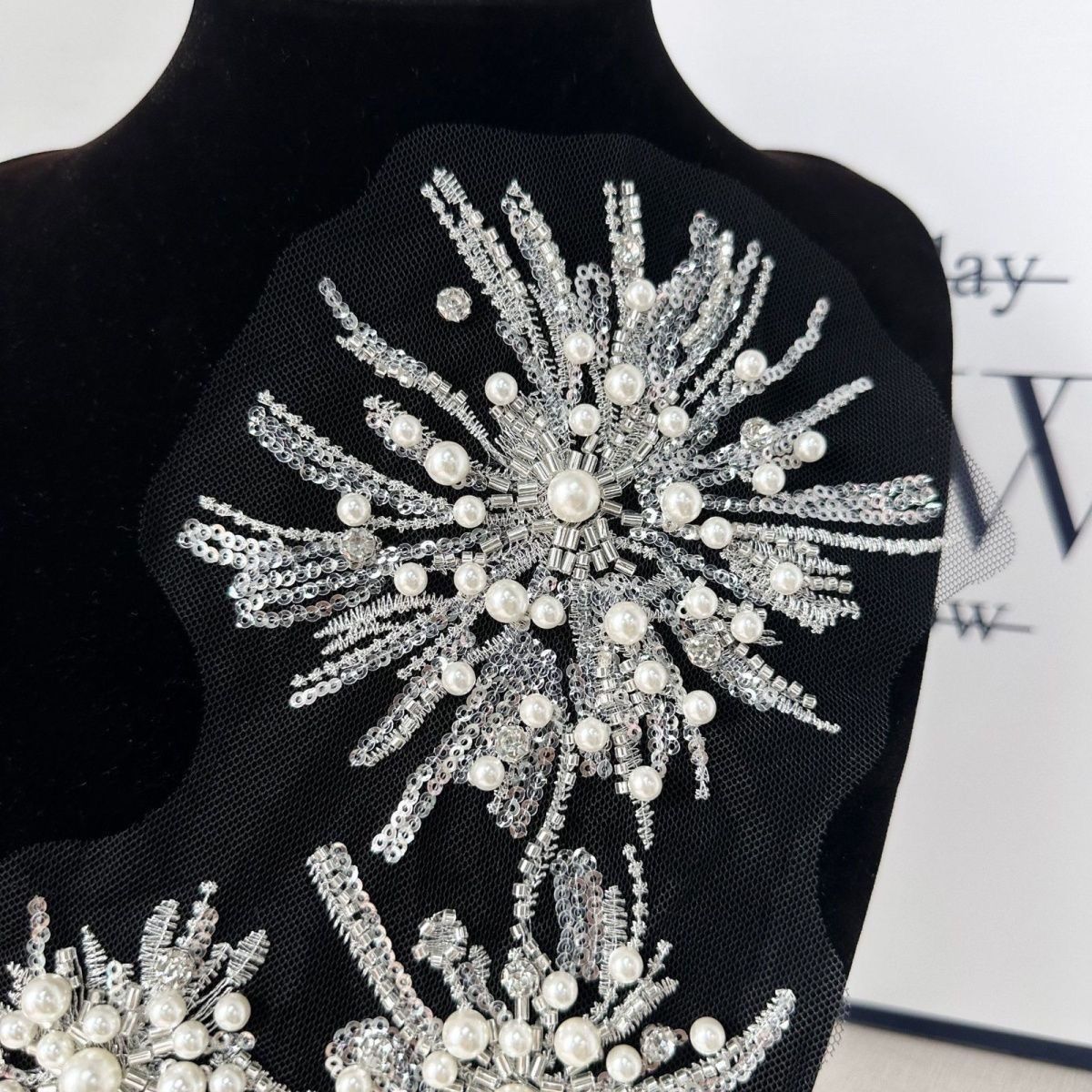 Internet celebrity fashionable handmade DIY floral sequin wedding dress collar flower bead lace embroidery decorative accessories and decals
