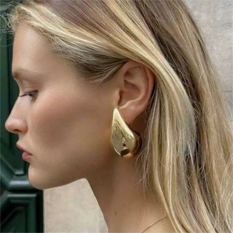 Teardrop earrings