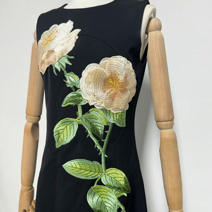 kate floral print Embellished Sleeveless Midi Dress in black