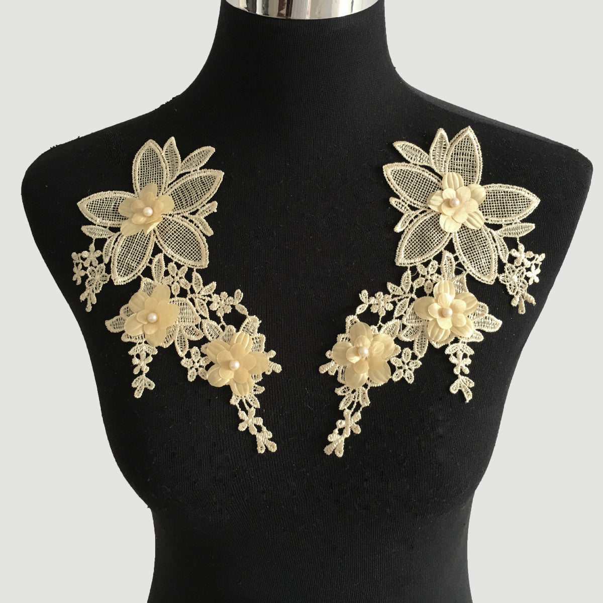 Computerized embroidery lace collar pair flower handmade DIY imitation pearl lace clothing accessories appliqué spot wholesale