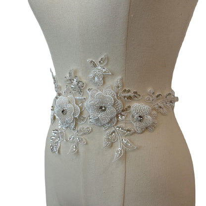 New off-white haute couture three-dimensional mesh rose bead appliqué wedding dress headdress tulle embroidery piece appliqué
