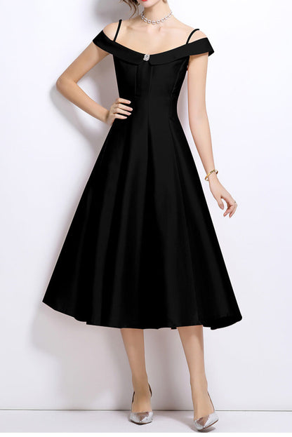 meroy off-shoulder satin pleated midi dress in black
