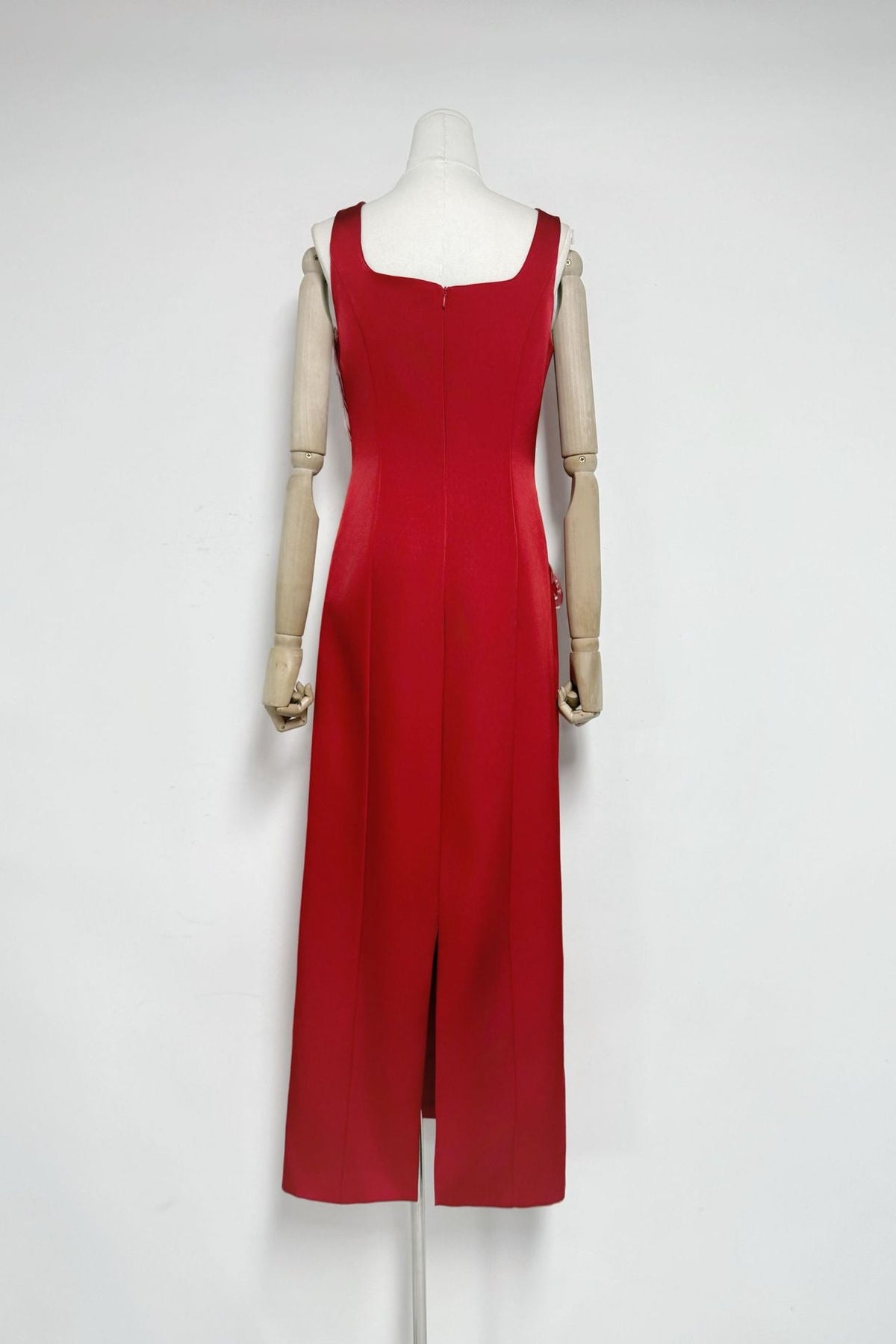 nicola square neck flower embroidery satin maxi dress in red